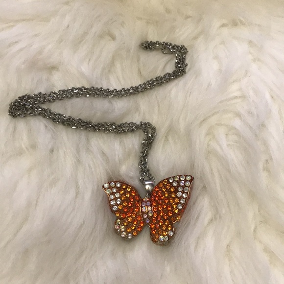 Butterfly Rhinestone Necklace - Picture 7 of 16